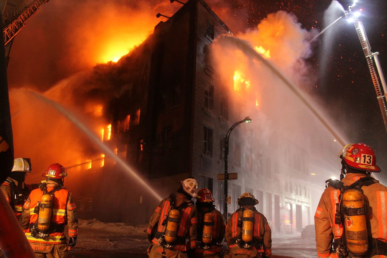 Hilarious Stories That Show What Life Can Be Like Living In A Small Town