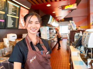 Bilingual People Recall Ridiculous Moments They Caught Someone Being Rude In A Different Language
