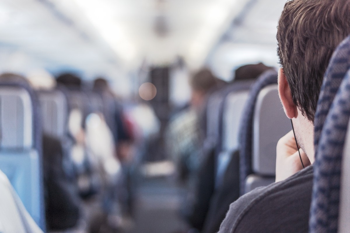 Bilingual People Recall Ridiculous Moments They Caught Someone Being Rude In A Different Language