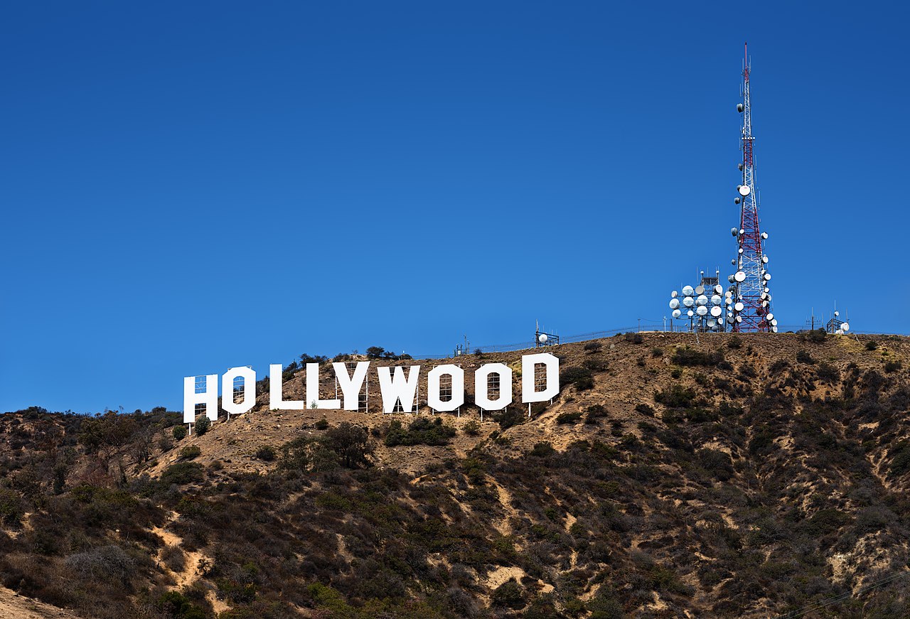 1280px-hollywood_sign-1544573548237.jpg