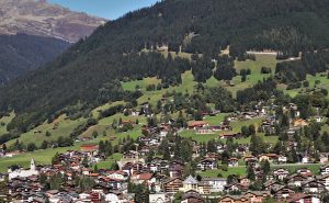 far-view-3703467-300x185.jpg