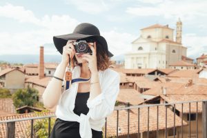 photographer-407068-300x200.jpg