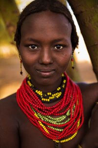 She-photographed-women-in-60-countries-to-change-the-way-we-see-beauty-59c8d38353ea4__880-200x300.jpg