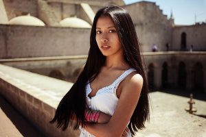 woman-beauty-atlas-mihaela-noroc-157__880-300x200.jpg