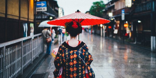 10 Countries Where You Can Live Like A King For Cheap (And 10 Of The Most Expensive)