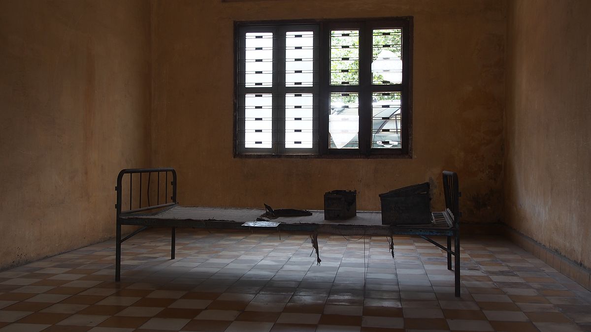 Travelers Share The Destinations They Will Never Go Back To Again