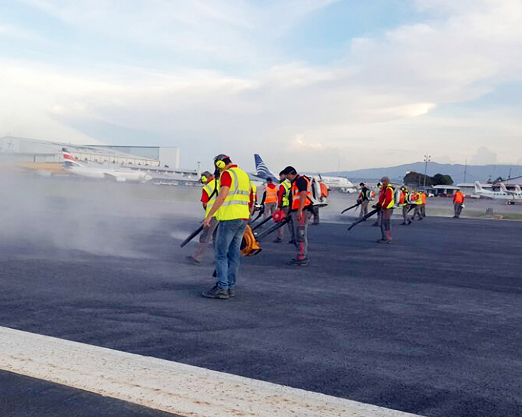 Pilots Share The Near-Misses They've Had In The Air