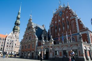 Travel Enthusiasts Share The Best City They Ever Visited
