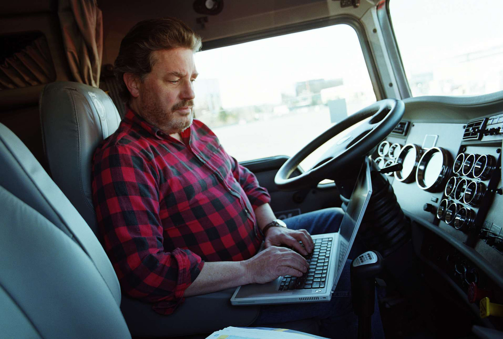 Truckers Share The Most Bizarre Thing They Ever Experienced On The Road