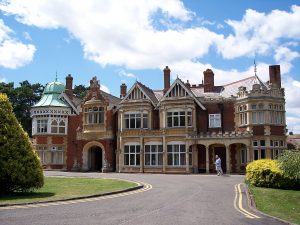 Iconic Film Locations From Your Favorite Movies That Are Worth Visiting