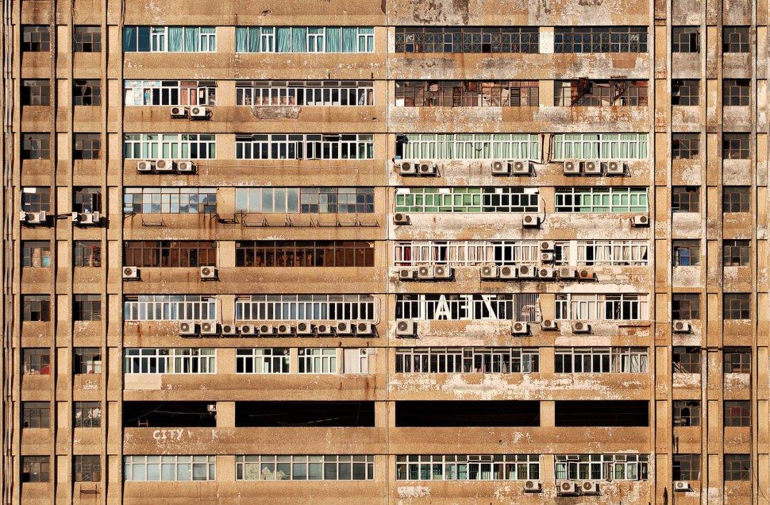 Travel Enthusiasts Share The Worst Cities They Have Ever Been To
