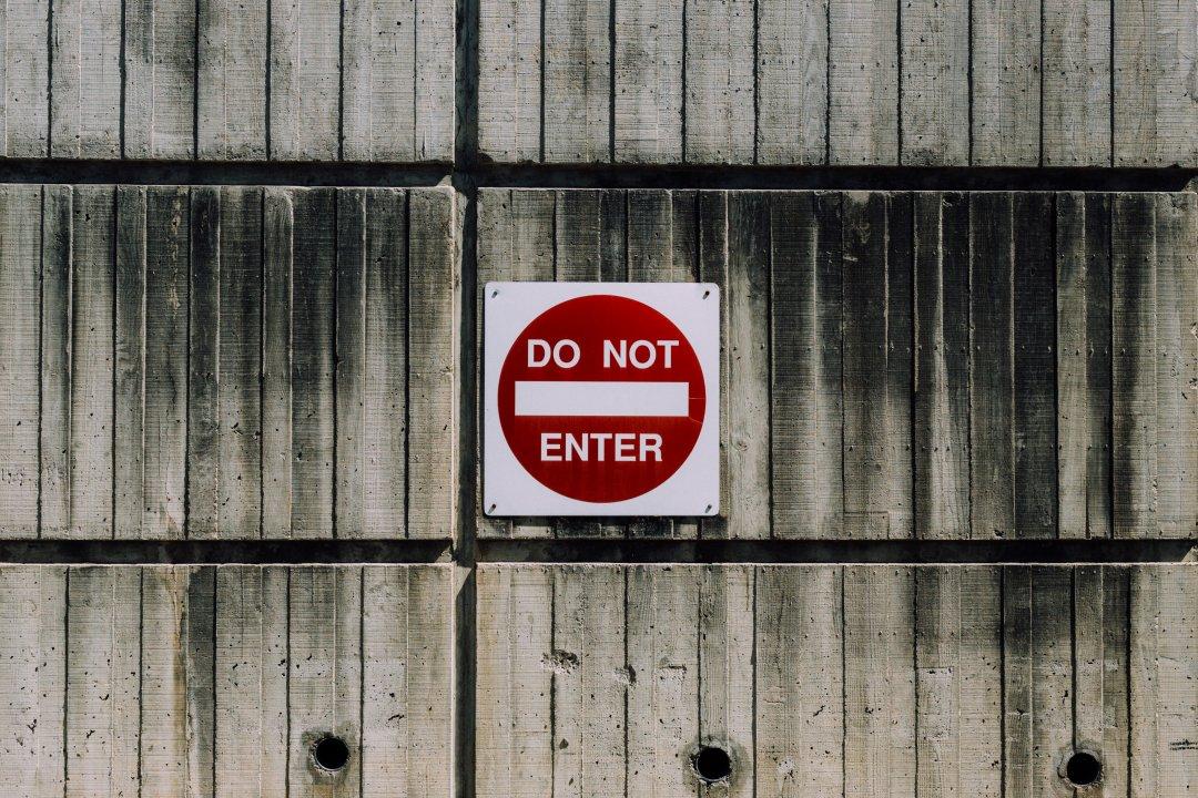 Travel Enthusiasts Share The Worst Cities They Have Ever Been To