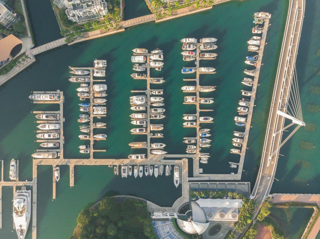 Travel Enthusiasts Share The Worst Cities They Have Ever Been To