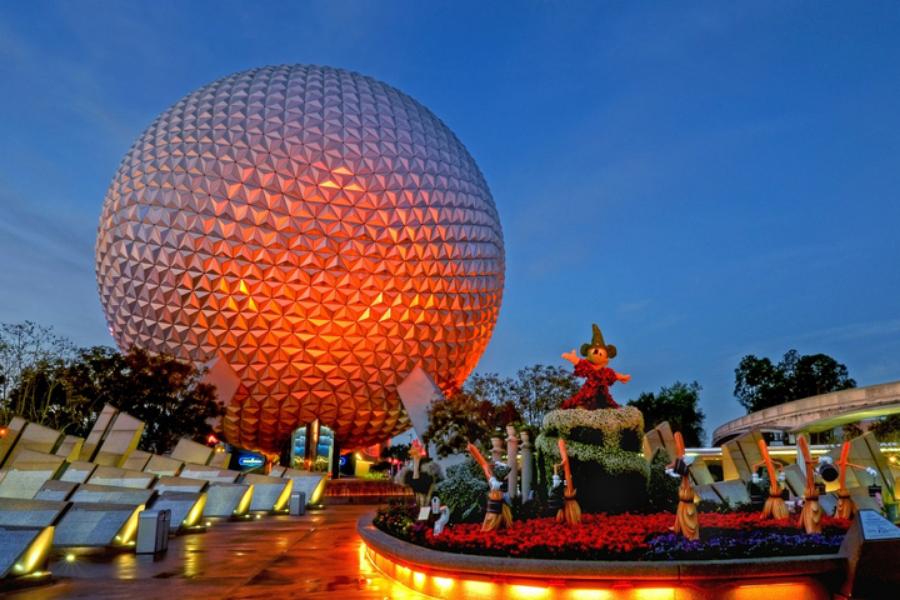 Disney World Workers And Tourists Reveal Their Most Interesting Disney World Secrets