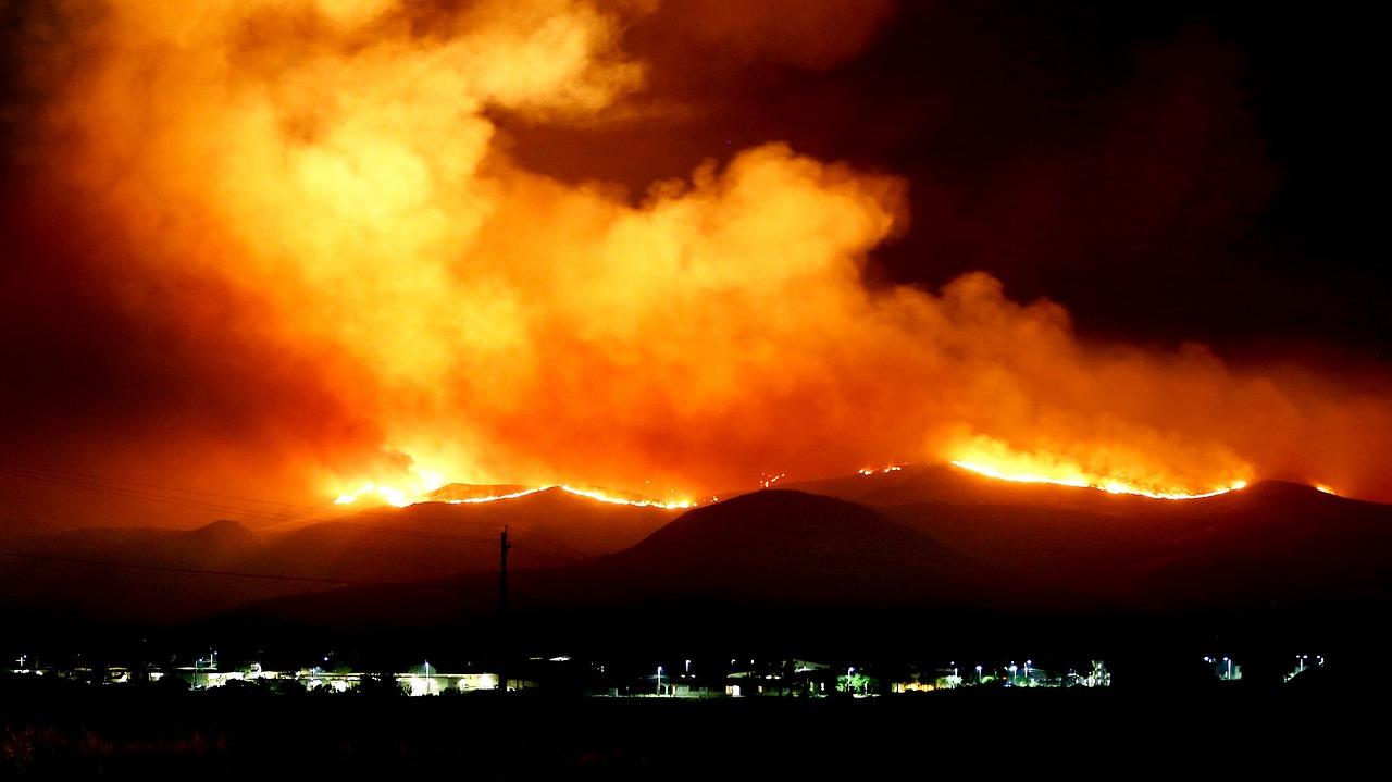 Natural Disaster Survivors From Around The World Share Their Stories