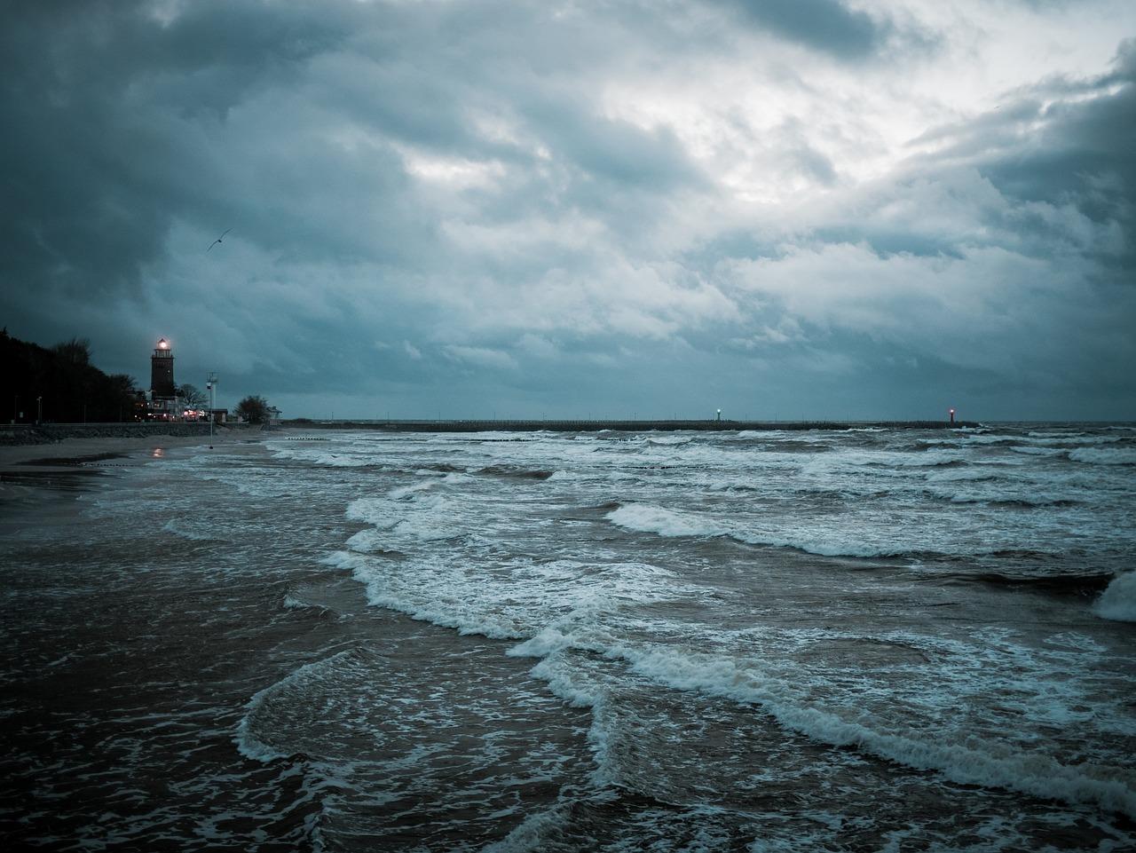 Natural Disaster Survivors From Around The World Share Their Stories