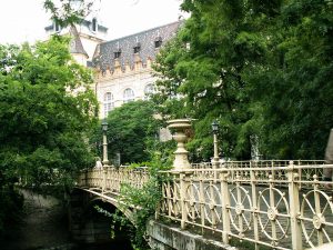 What To Do When Visiting Budapest: A Traveler's Guide To Hungary's Capital