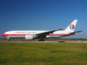 People From Around The World Share Their Airport Farewell Stories