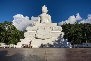 The Land Of Smiles: A Backpacker's Guide To Thailand