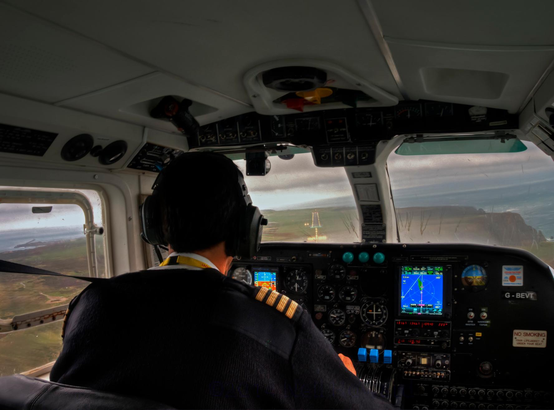 Pilots Share The Scariest Moments Of Their Careers