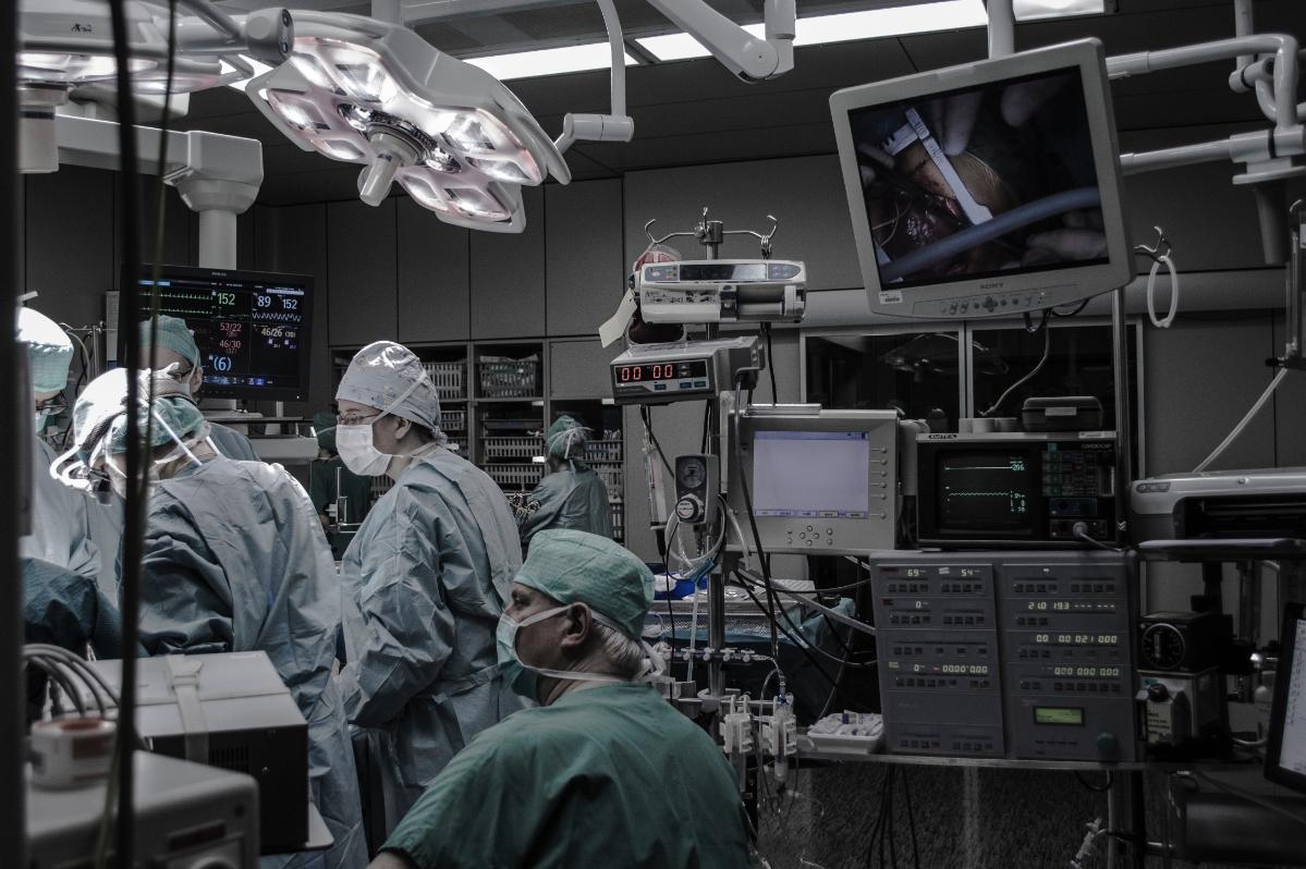 Doctors From Around The World Share The Weird Things They Have Encountered On The Job