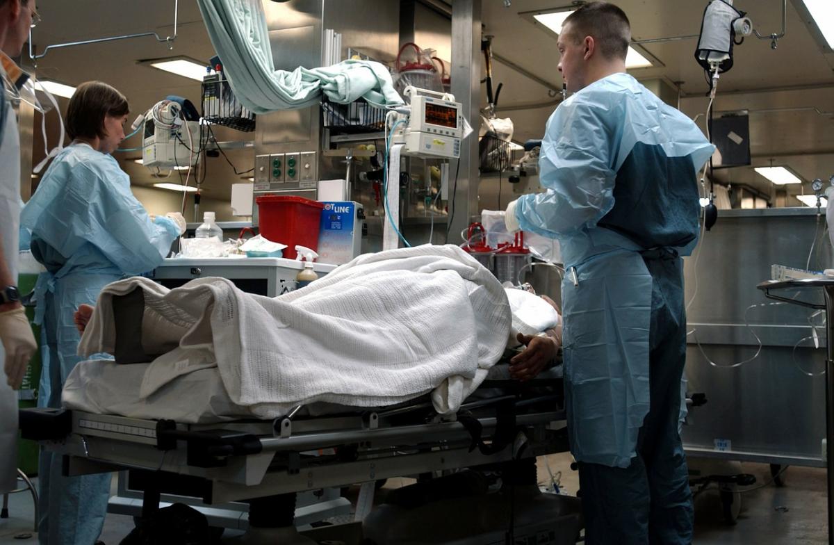 Doctors From Around The World Share The Weird Things They Have Encountered On The Job