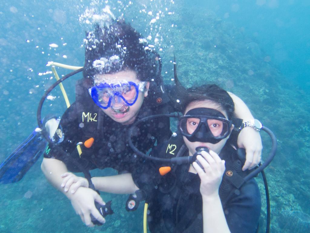 Scuba Divers Share The Strangest Thing That Has Ever Happened To Them Underwater