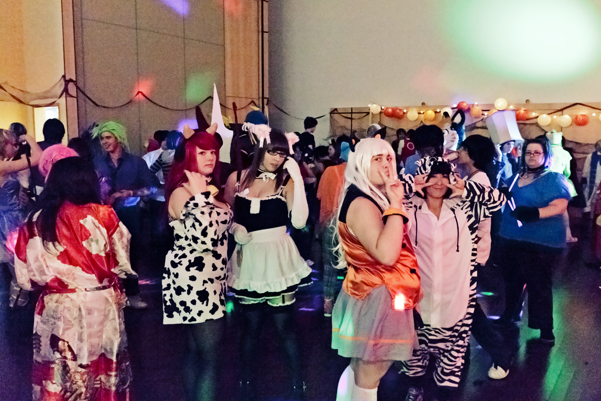 Cosplayers From Around The World Share Their Cringe-Worthy Convention Experiences