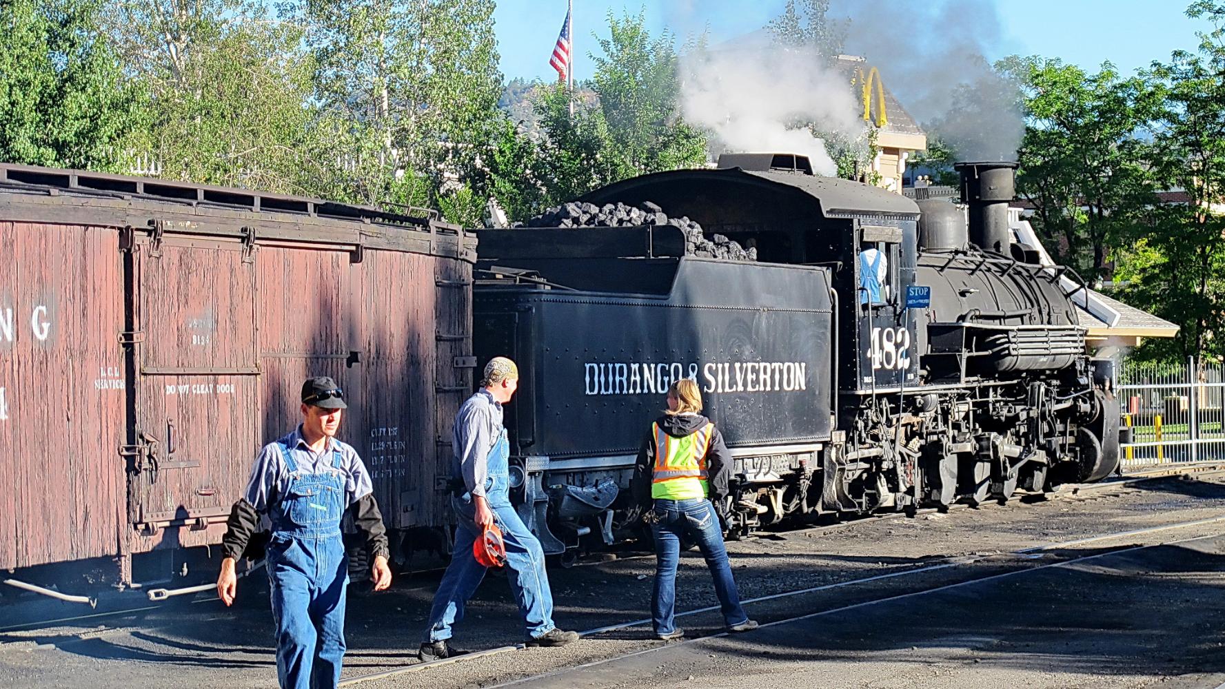 Train Conductors Share The Unreal Things They've Seen On The Railroad