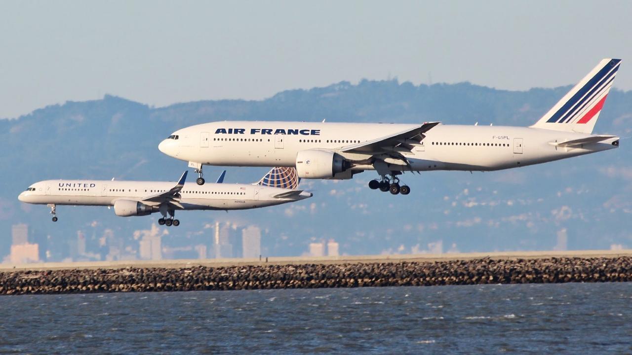 Stories Of Pilots Who Narrowly Avoided Disaster