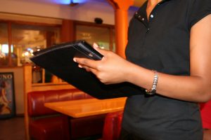 Food and Hospitality Workers Share Their Restaurant Red Flags