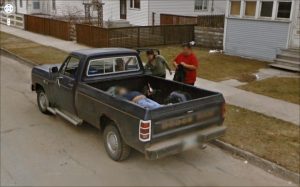 People From Around The World Share The Weirdest Google Street Views