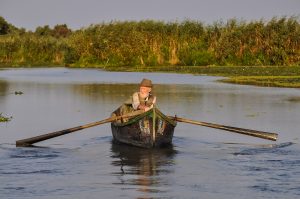 People From Around The World Share Their Strange Encounters On The Water At Night