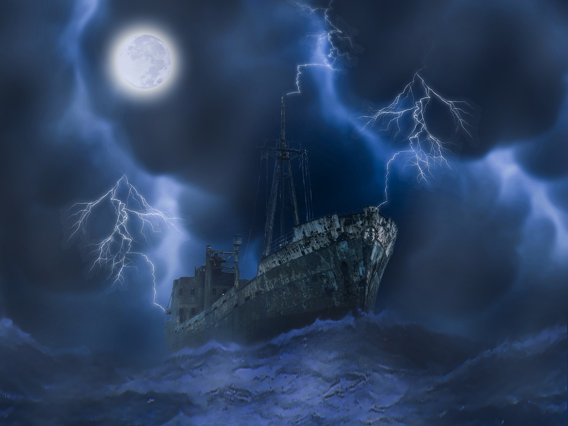 People From Around The World Share Their Strange Encounters On The Water At Night