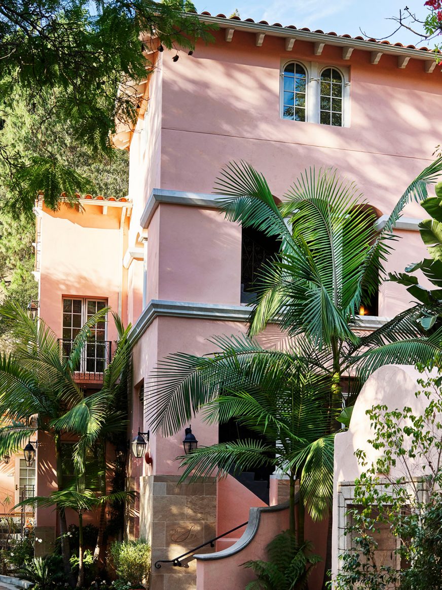 Travel To 40 Of The Most Exclusive Hotels In The World