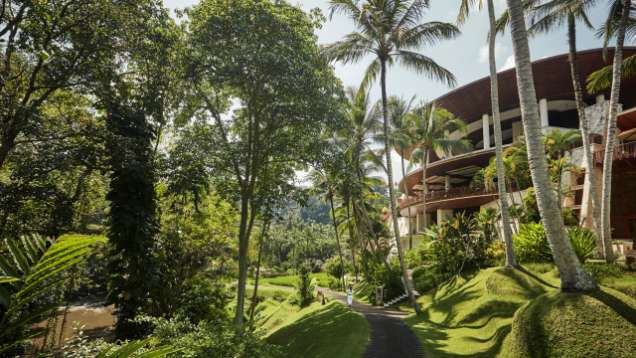Travel To 40 Of The Most Exclusive Hotels In The World