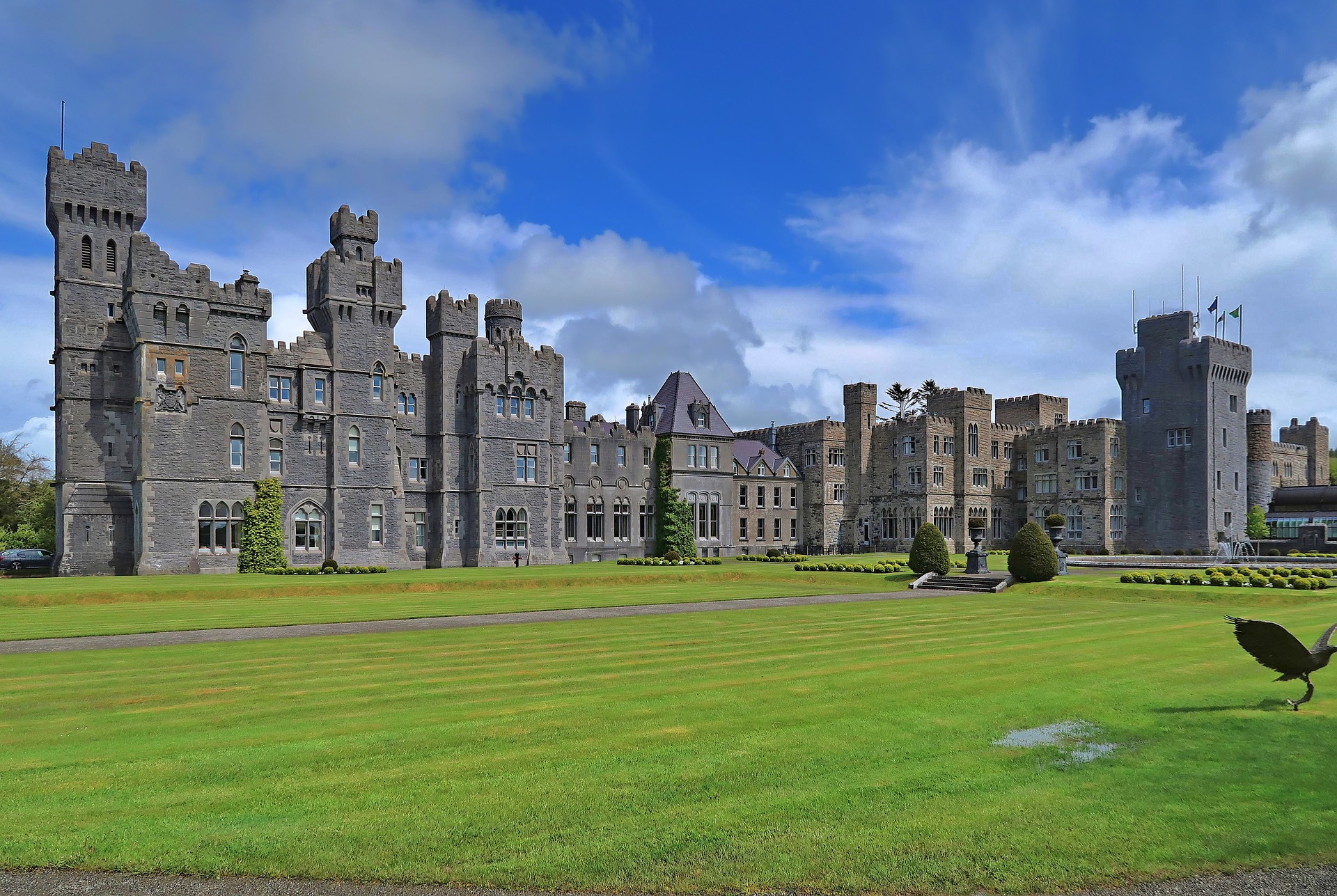 Travel To 40 Of The Most Exclusive Hotels In The World