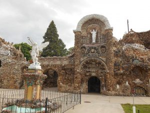 The Weirdest Tourist Attractions In The US, Ranked