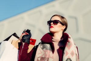 Travelers Who Encountered Celebrities On The Road Share Their Stories