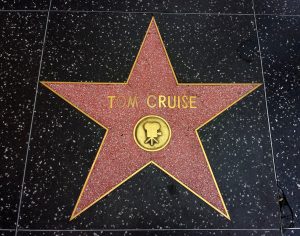 Travelers Who Encountered Celebrities On The Road Share Their Stories
