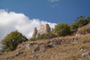 40 Abandoned Castles From Around The World