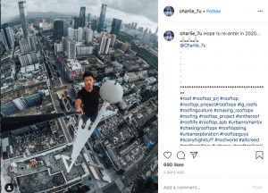 50 Extreme Vacation Selfies That Make Us Very Nervous